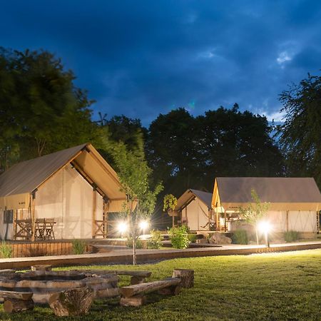 Forrest Glamping Hotel Banska Stiavnica Ngoại thất bức ảnh