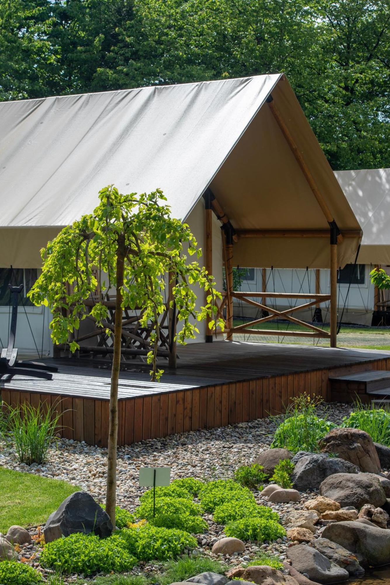 Forrest Glamping Hotel Banska Stiavnica Ngoại thất bức ảnh