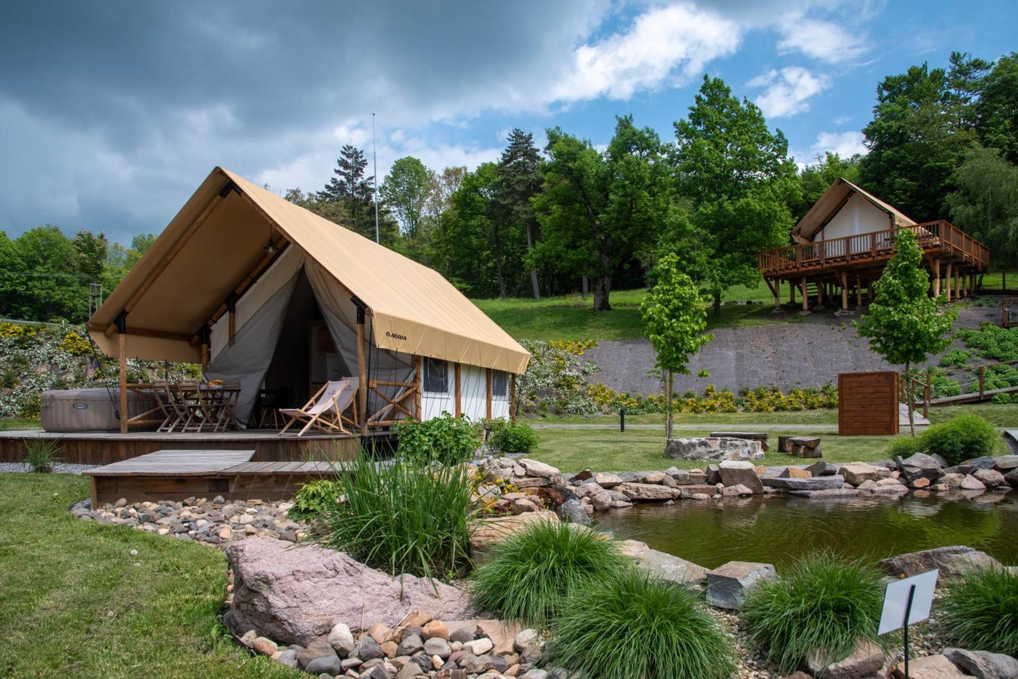Forrest Glamping Hotel Banska Stiavnica Ngoại thất bức ảnh