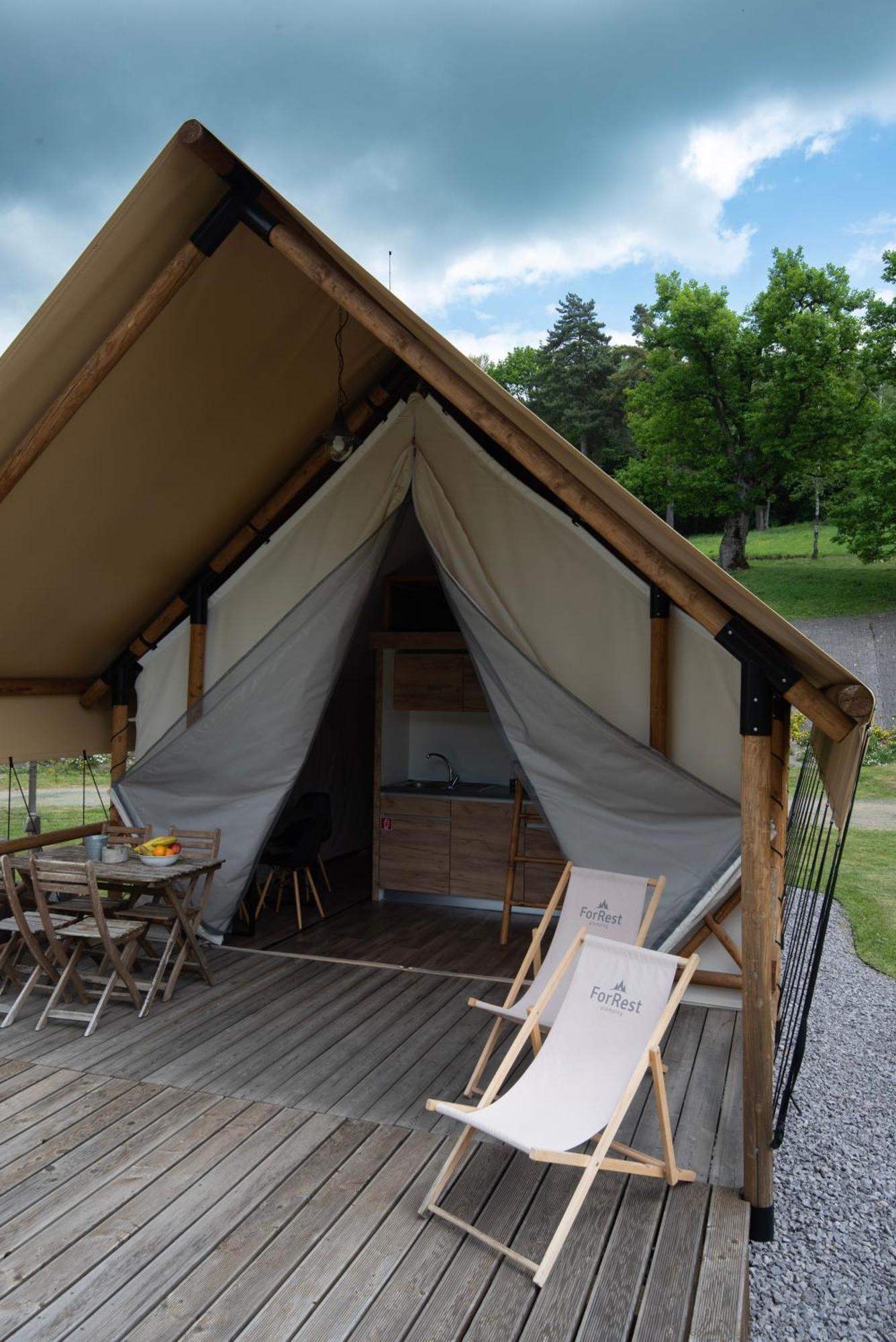 Forrest Glamping Hotel Banska Stiavnica Ngoại thất bức ảnh